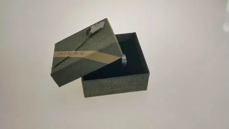 베이스와 뚜껑이 포함된 맞춤형 판지 보석 포장